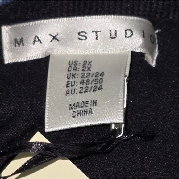 Max Studio Black V-Neck 3/4 Dolman‎ Sleeve Lightweight Sweater Plus Size 2X New - Picture 8 of 8